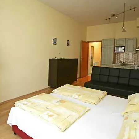 Astra Apartment