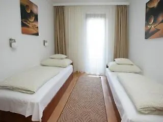 Astra Apartment *