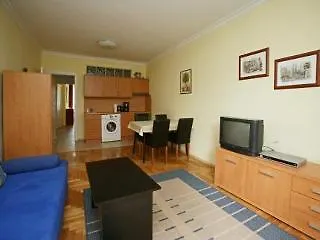 Astra Apartment